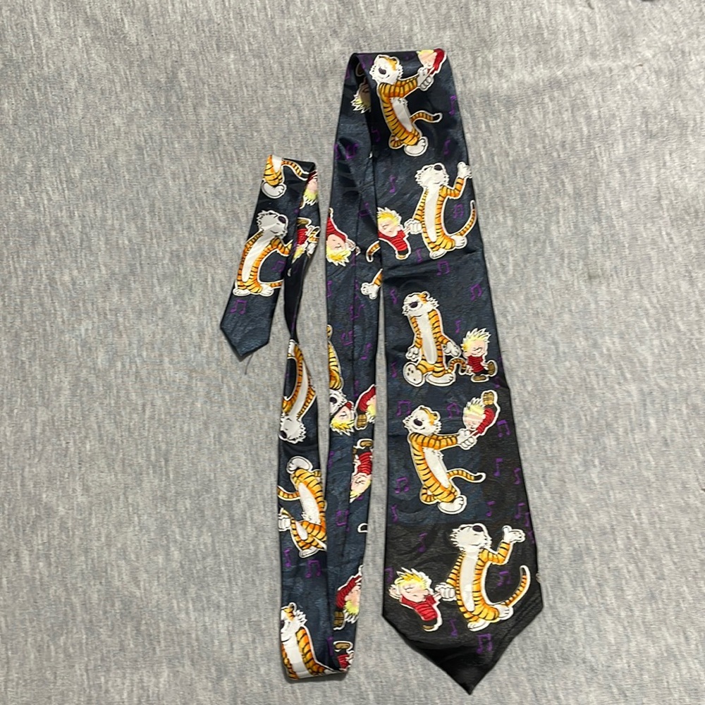Calvin and Hobbes tie